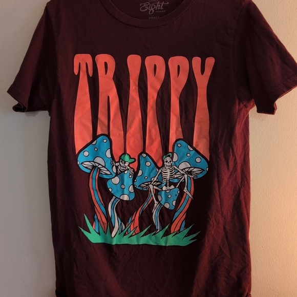 Eighty Eight Red Short Sleeve Tee with Psychedelic Design - Picture 1 of 3